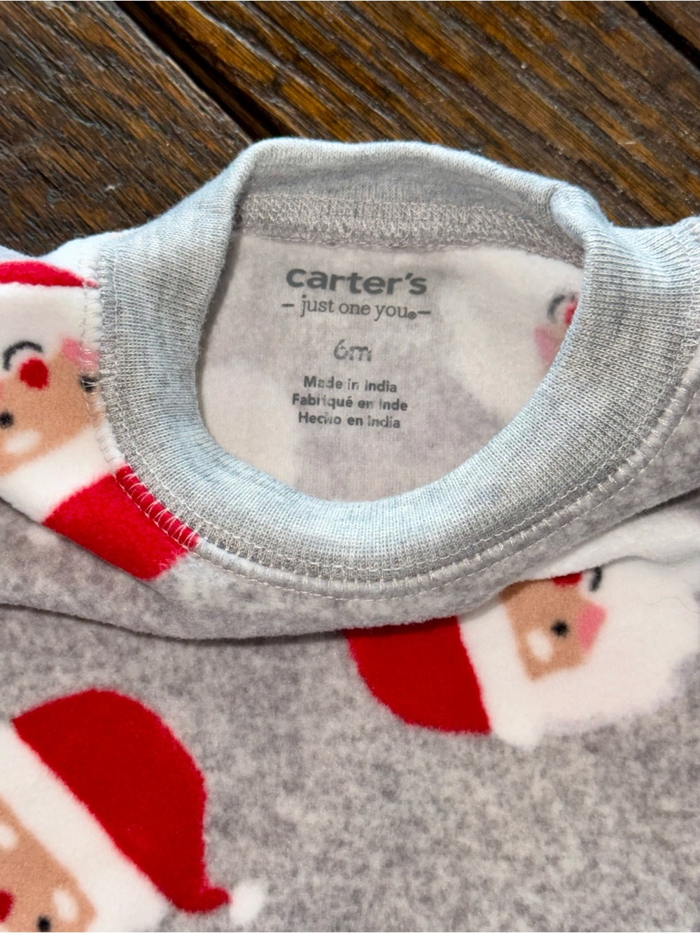 Carter’s Christmas Santa Claus Fleece Gray Red Sweatshirt Jogger Pants Set 6M - Picture 5 of 6